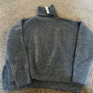 Maxstudio sweater new with tags